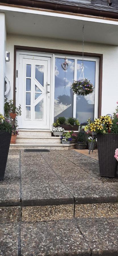 Ferienwohnung Gutowski Andernach Bagian luar foto